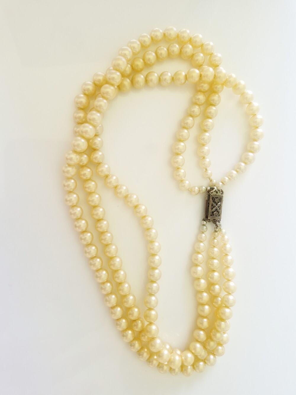 Vintage Triple-strand Faux Pearl Choker Naomi Designer Necklace